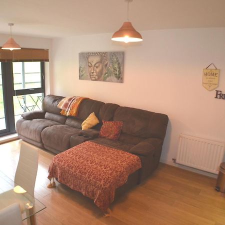 Brentwood Town Retreat - Large 2 Bedroom Apartment Bagian luar foto