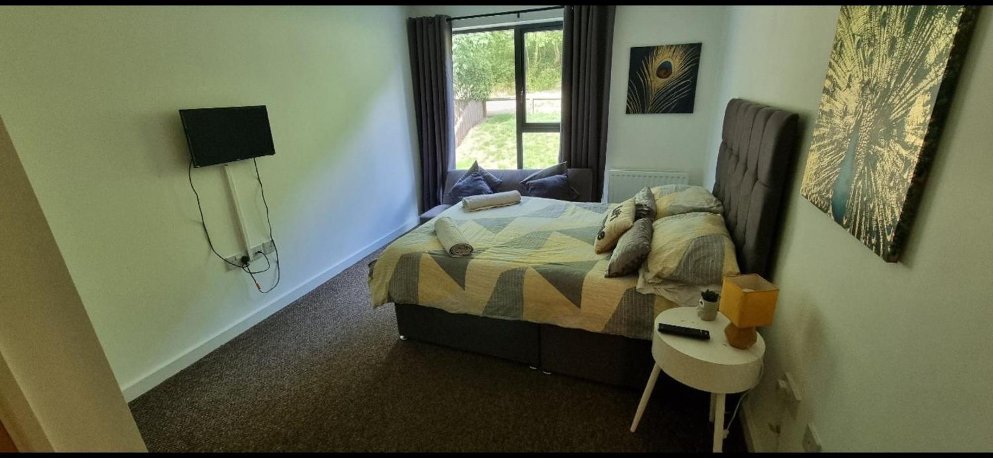 Brentwood Town Retreat - Large 2 Bedroom Apartment Ruang foto